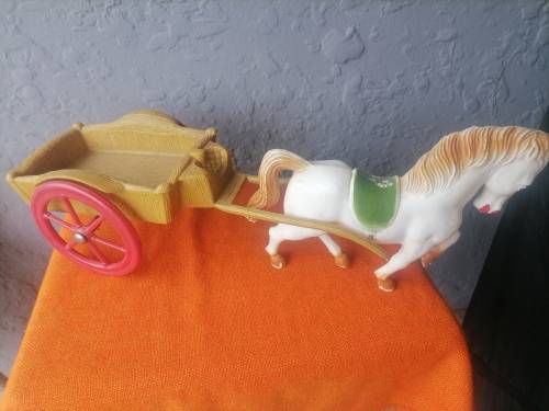 VINTAGE HORSE DRAWN CARRIAGE