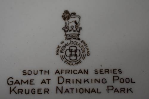 ROYAL DOULTON made in England!! South African Series, Game at drinking Pool, Kruger National Park