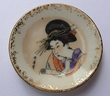 A MINIATURE PLATE