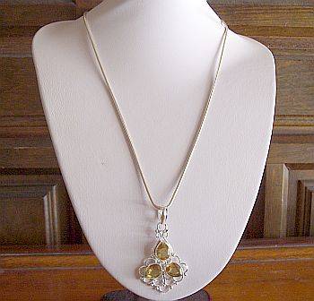 24 HR AUCTION !!! STERLING SILVER NECKLACE WITH LARGE PENDANT SET WITH FACETED GEMSTONES