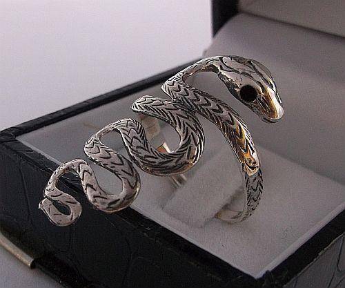 SSSSSSTUNNING STERLING SILVER SNAKE RING !!!! WOW !! WOW !! WOW !!