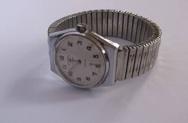 AWESOME FIND !!!! RARE VINTAGE MENS ROTARY AVENGER - WIND UP