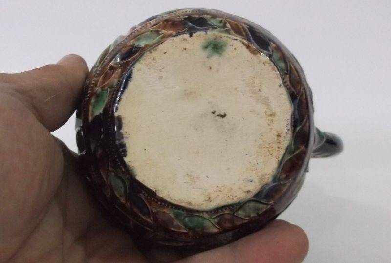 Pottery jug
