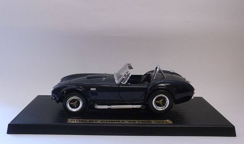 A DETAILED DIE CAST METAL 1:18 SCALE MODEL OF THE ""AWESOME"" 1964 SHELBY COBRA 427 S/C....WOW !!!!