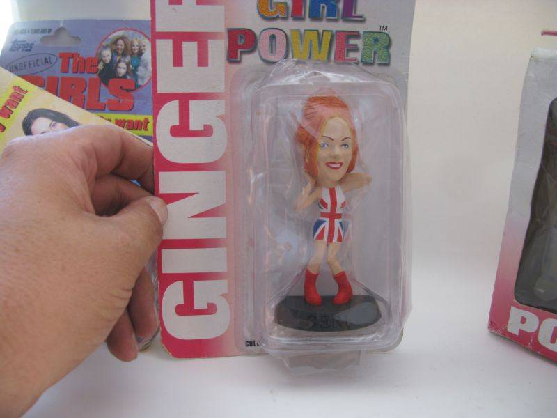 COULD THIS BE WHAT YOU WANT ? WHAT YOU REALLY REALLY WANT ? COLLECTIBLE SPICE GIRLS FIGURES...SWEET