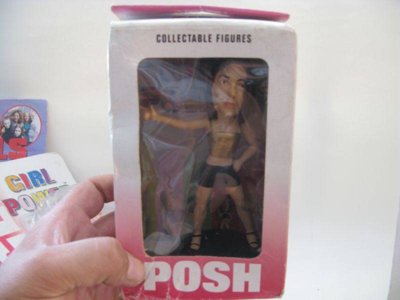 COULD THIS BE WHAT YOU WANT ? WHAT YOU REALLY REALLY WANT ? COLLECTIBLE SPICE GIRLS FIGURES...SWEET