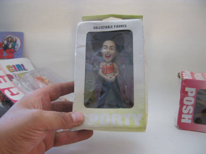 COULD THIS BE WHAT YOU WANT ? WHAT YOU REALLY REALLY WANT ? COLLECTIBLE SPICE GIRLS FIGURES...SWEET