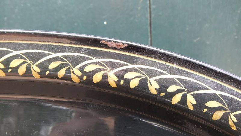 A BEAUTIFUL LARGE SIGNED HAND PAINTED RUSSIAN METAL TRAY WITH AMAZING DETAIL !! BETTER THAN PICS !!
