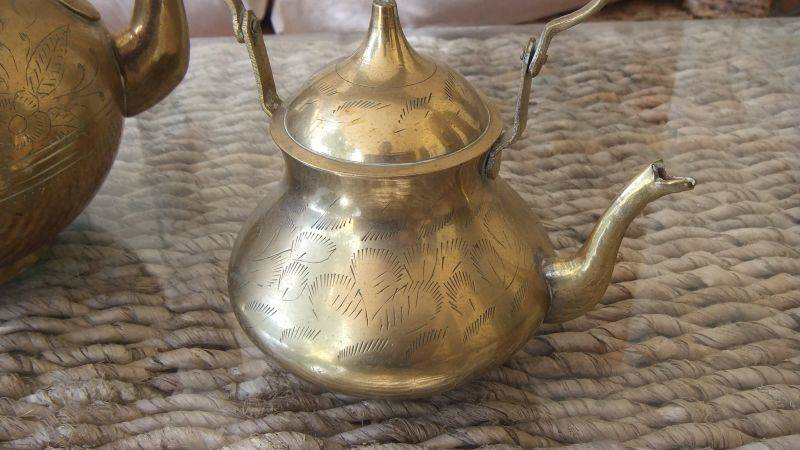 EYE CATCHING !! TWO VINTAGE SOLID BRASS TEAPOTS WITH GREAT DETAIL !! YOU ARE BIDDING FOR BOTH !!