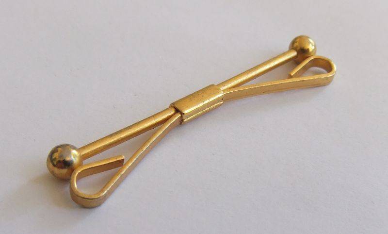 COLLAR CLIP - GOLD TONE - CLASSIC