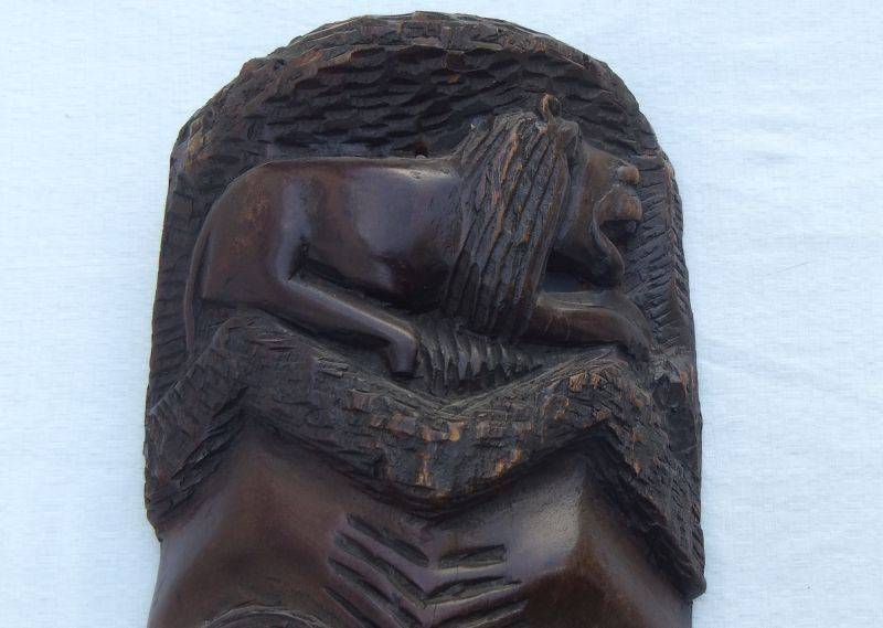 A big and heavy solid carved wood Vintage Traditional African mask with lots of detail !! WoW !