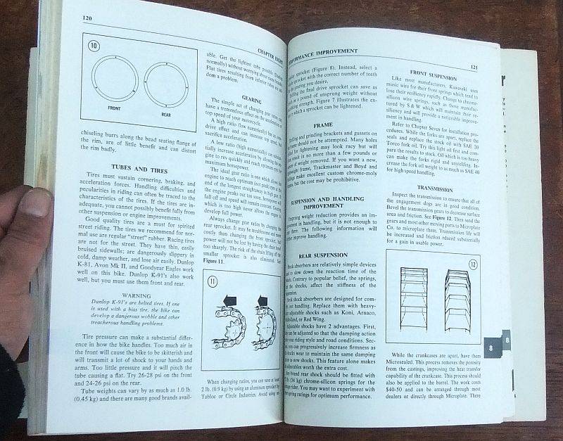 RARE !! VINTAGE 1970`S KAWASAKI KZ400 SERVICE AND REPAIR HANDBOOK BY CLYMER PUBLICATIONS !!