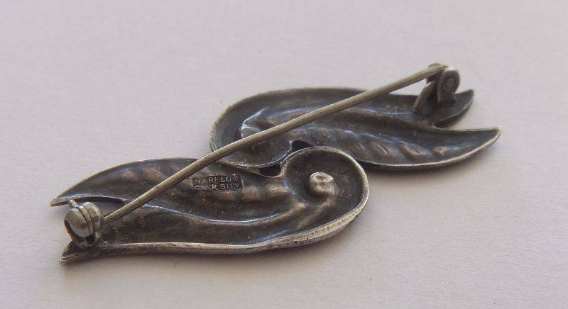 WOW !! A RARE AND BEAUTIFUL VINTAGE STERLING SILVER BROOCH BY SA DESIGNER MARI-LOU ... A TREASURE !!