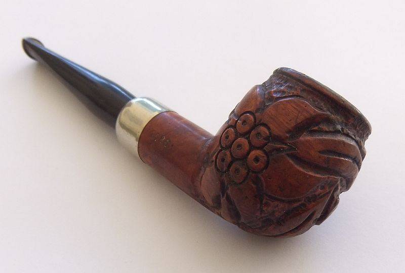 A FABULOUS INTRICATELY DETAILED HAND CARVED VINTAGE SMOKING PIPE WITH INTERESTING COLLAR !! COOL !!
