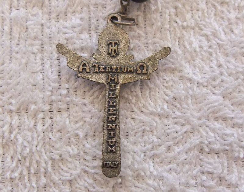 AN AWESOME AND INTERESTING VINTAGE CATHOLIC ROSARY !!