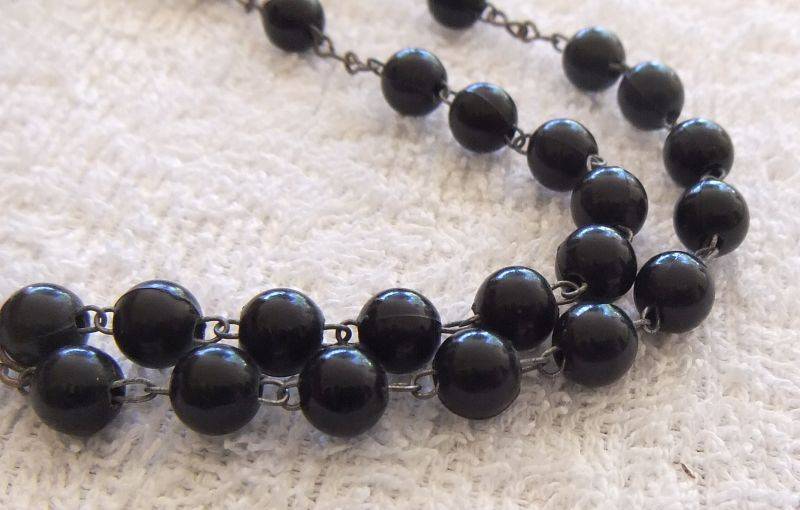 AN AWESOME AND INTERESTING VINTAGE CATHOLIC ROSARY !!