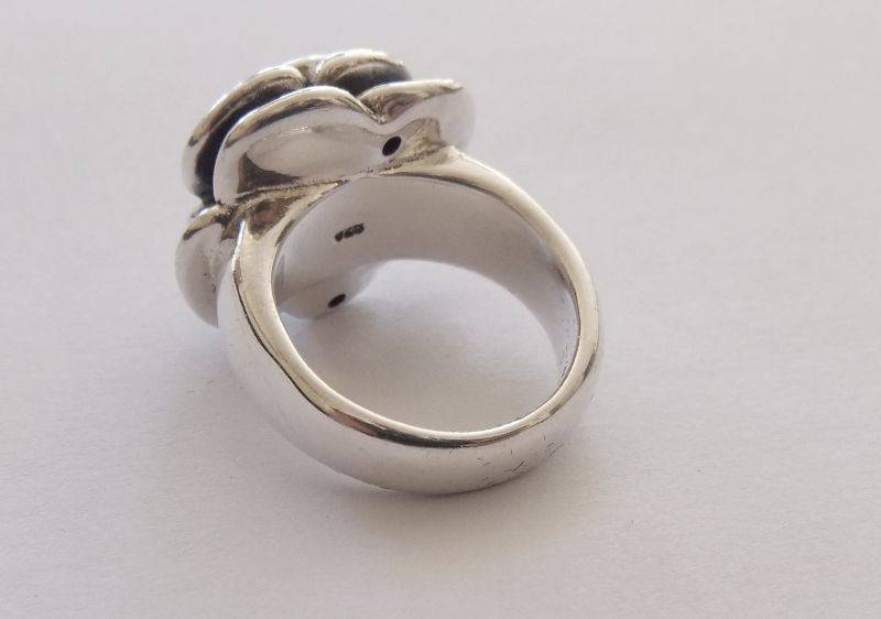WHAT A FIND !! A GORGEOUS STERLING SILVER ROSE FORM RING ... MUST SEE...WOW !!