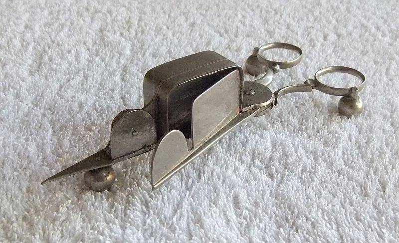 ANTIQUE CANDLE SNUFFER / WICK CUTTING TOOL ORNAMENT - NOT FUNCTIONAL
