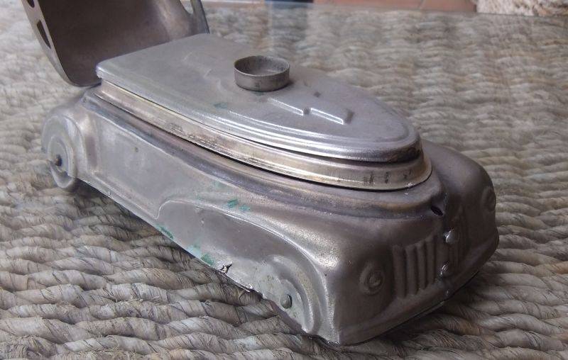 THE COOLEST FIND !! A 1930`S TIN METAL CAR SHAPED "CONTAINER" FOR BETEL NUTS - EASY TO RESEARCH !!
