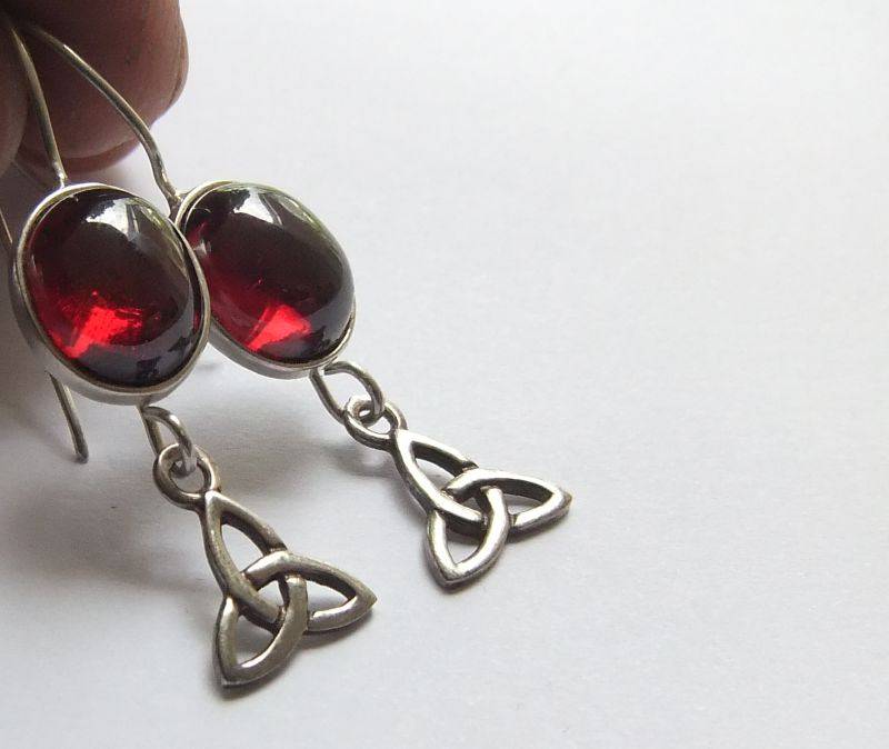 A STERLING SILVER PAIR OF EARRINGS WITH CABOCHON RED STONES AND CELTIC DECORATIONS !! FREE COMBINING