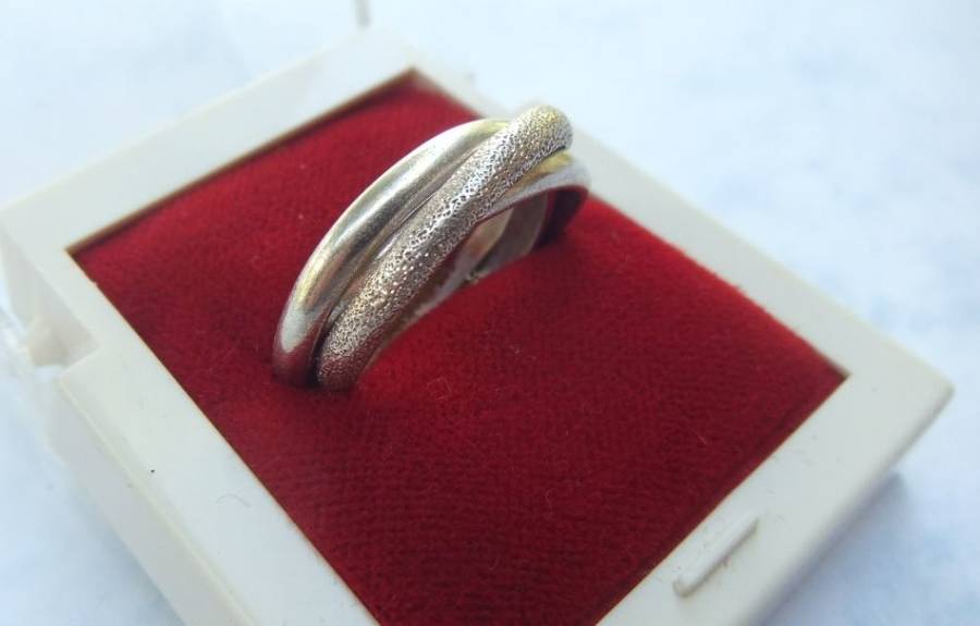 WOW !! A GORGEOUS SOLID STERLING SILVER ""RUSSIAN"" WEDDING BAND TRIPLE RING !! MUST SEE !!