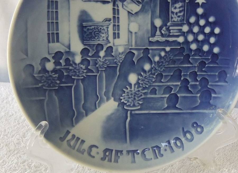 BING & GRONDAHL "JULE" AFTER CHRISTMAS 1968 DISPLAY PLATE COPENHAGEN DENMARK !! VALUE !! QUALITY !!