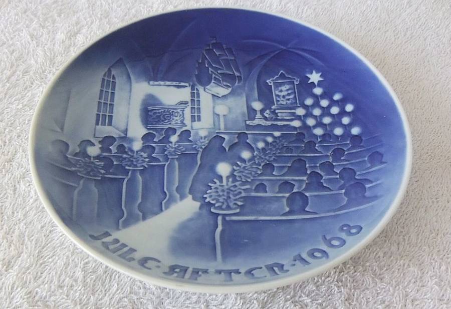 BING & GRONDAHL "JULE" AFTER CHRISTMAS 1968 DISPLAY PLATE COPENHAGEN DENMARK !! VALUE !! QUALITY !!