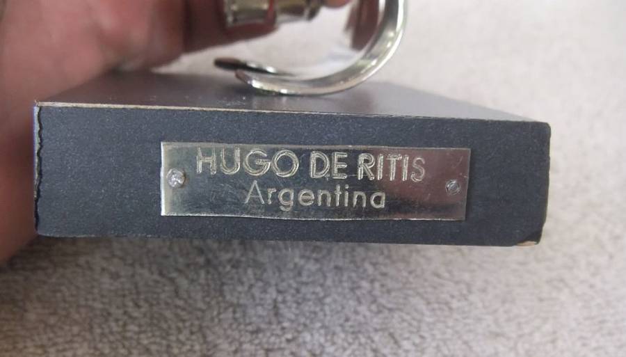 WOW !! A SUPERB CUTLERY ""PIANO MAN "" STATUE BY ARGENTINIAN ARTIST HUGO DE RITIS !! SO COOL !!