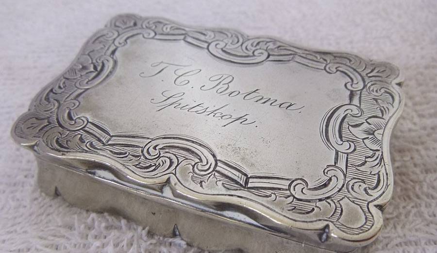 RARE FIND !! AN ANTIQUE HALLMARKED SNUFF BOX FROM THE BOER WAR ERA 1880-1900 BOER NAME & "SPITSKOP"