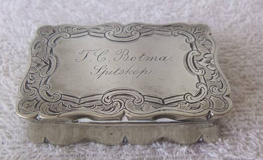 RARE FIND !! AN ANTIQUE HALLMARKED SNUFF BOX FROM THE BOER WAR ERA 1880-1900 BOER NAME & "SPITSKOP"