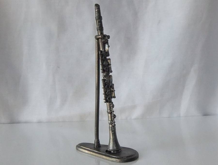 AN AMAZING RARE IN SA HANDCRAFTED SOLID PEWTER MODEL OF A CLARINET WITH STAND !! OUTSTANDING !! WOW