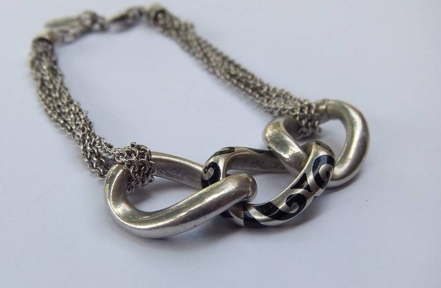 A SUPERIOR QUALITY DESIGNER MULTI STRAND BRACELET BY ESPRIT - STAMPED AND TESTED - HIGH VALUE