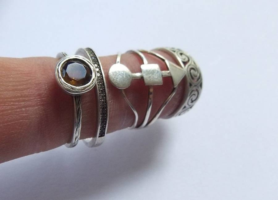 FOUR STERLING SILVER RINGS FOR YOUR COLLECTION - ALL FULLY TESTED - BID FOR THE LOT