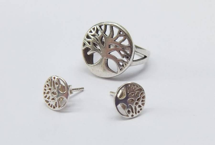 SPECIAL DEAL !! A SOLID STERLING SILVER TREE OF LIFE RING WITH STERLING SILVER TREE OF LIFE EARRINGS