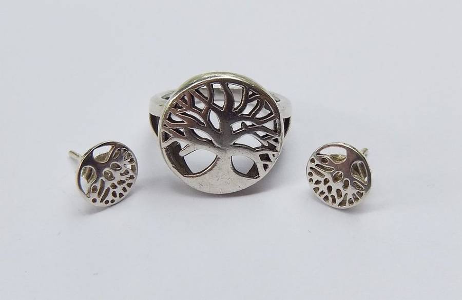 SPECIAL DEAL !! A SOLID STERLING SILVER TREE OF LIFE RING WITH STERLING SILVER TREE OF LIFE EARRINGS