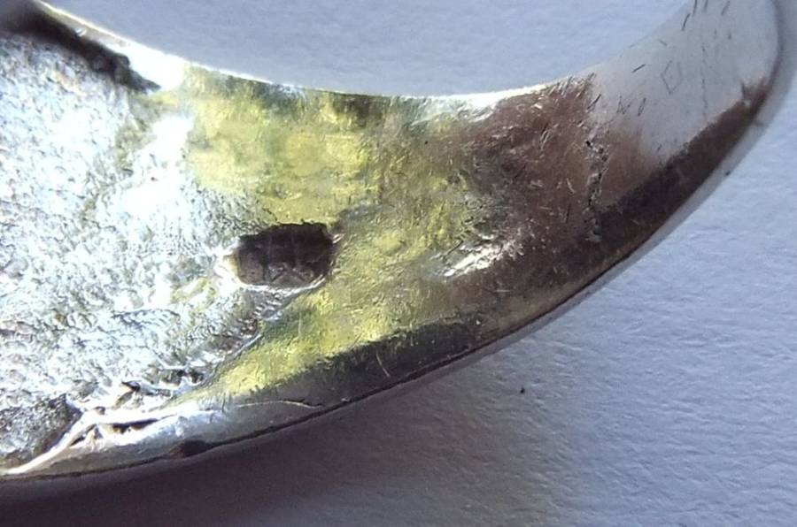 AN EYE CATCHING VINTAGE LOOK SOLID STERLING SILVER COIN RING !! STAMPED AND FULLY TESTED !!