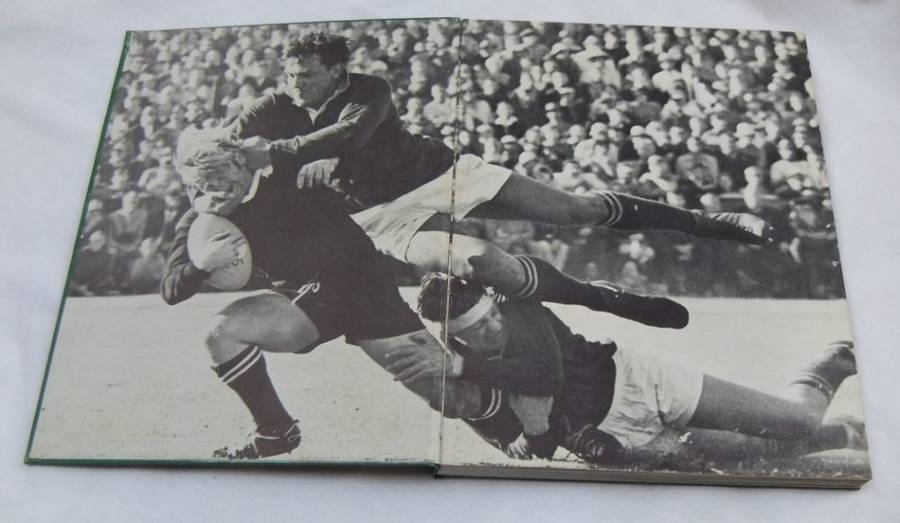 FOCUS ON RUGBY BY WESSEL OOSTHUIZEN - FIRST EDITION 1980 - A VERY NOSTALGIC PIECE FOR THE SA MAN !!