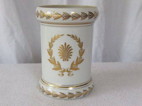SO CLASSY !! A VINTAGE GERMAN PORCELAIN VASE BY ALBOTH & KAISER BAVARIA IN THE SEVRES PATTERN