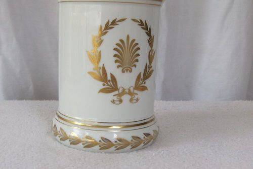 SO CLASSY !! A VINTAGE GERMAN PORCELAIN VASE BY ALBOTH & KAISER BAVARIA IN THE SEVRES PATTERN