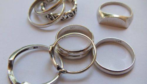 DECEMBER DEAL !! 9 SOLID STERLING SILVER RINGS FOR YOUR COLLECTION !! BID FOR THE LOT !! ALL TESTED