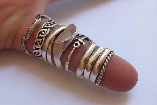 DECEMBER DEAL !! 9 SOLID STERLING SILVER RINGS FOR YOUR COLLECTION !! BID FOR THE LOT !! ALL TESTED