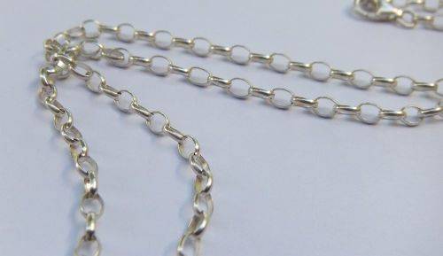A GORGEOUS STERLING SILVER PENDANT WITH A BIG FACETED GREEN STONE PLUS A STERLING SILVER NECKLACE !!
