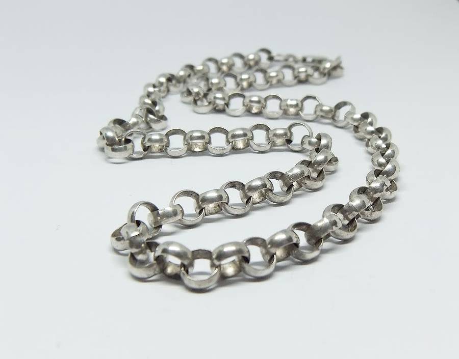 A SUPERB AND STRONG SOLID STERLING SILVER ROUND LINK NECKLACE WITH A QUALITY CLASP !! MUST HAVE !!