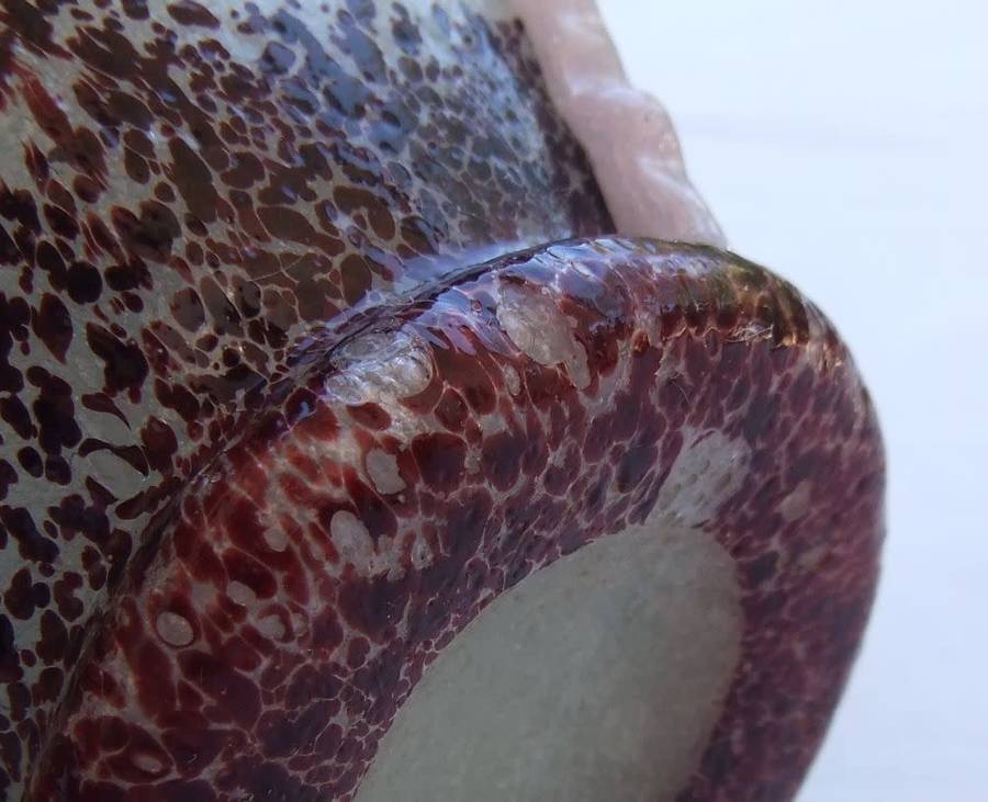 AN UNUSUAL AND BEAUTIFUL OLD GLASS VASE WITH PINK SWIRLS DETAIL AND A VICTORIAN LOOK !! MUST SEE !!