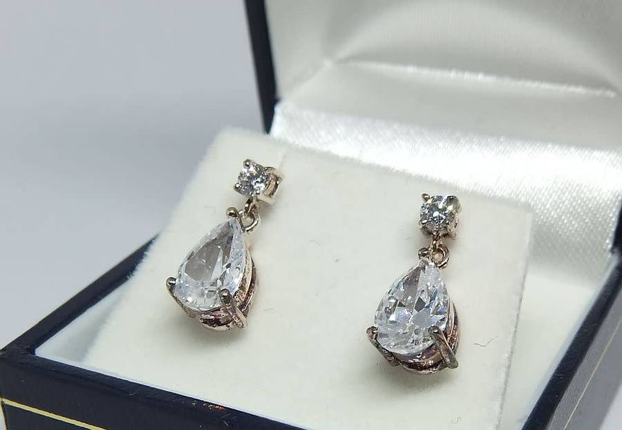 A pair of sterling silver teardrop earrings with clear insets - Never worn - With box