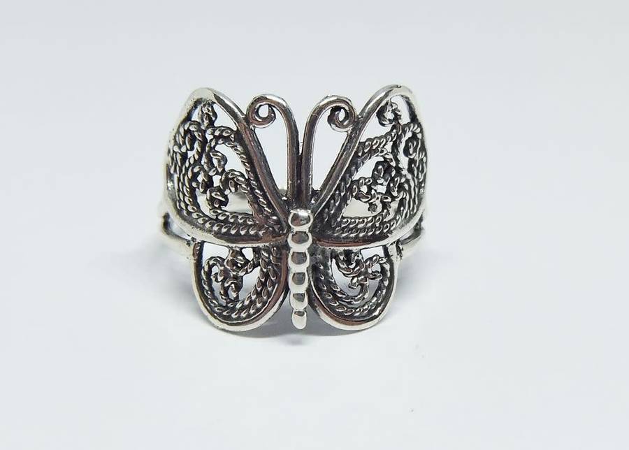 A genuine sterling silver filigree butterfly motif ring - Brand new - With gift box