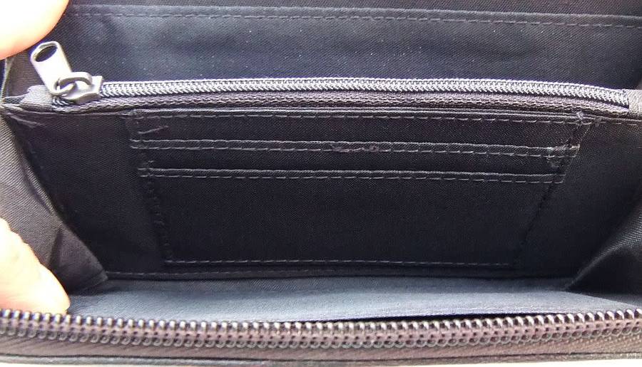 Brand new !! A PU leather unisex wallet / purse for notes , coins and cards