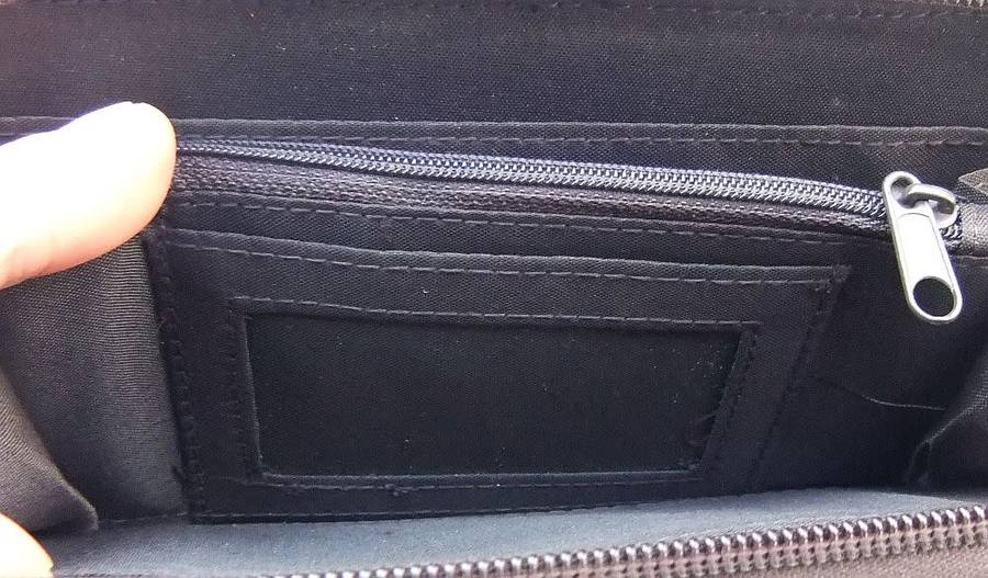 Brand new !! A PU leather unisex wallet / purse for notes , coins and cards