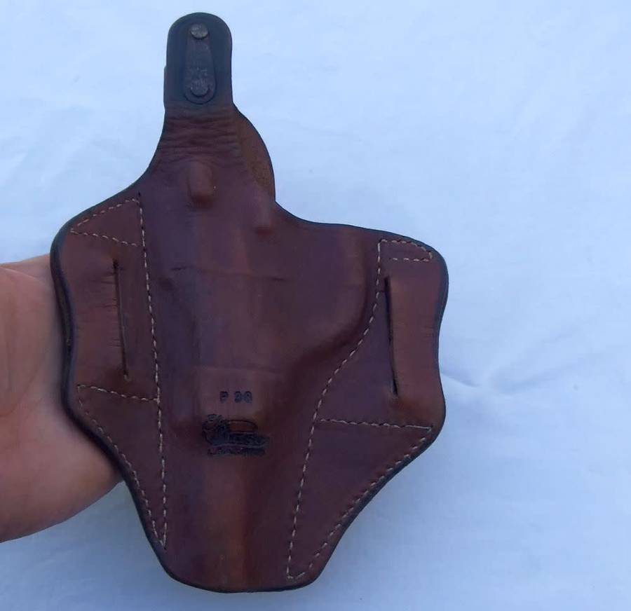 WOW !! AN AWESOME VINTAGE QUALITY GENUINE LEATHER WALTHER P38 PISTOL HOLSTER !!