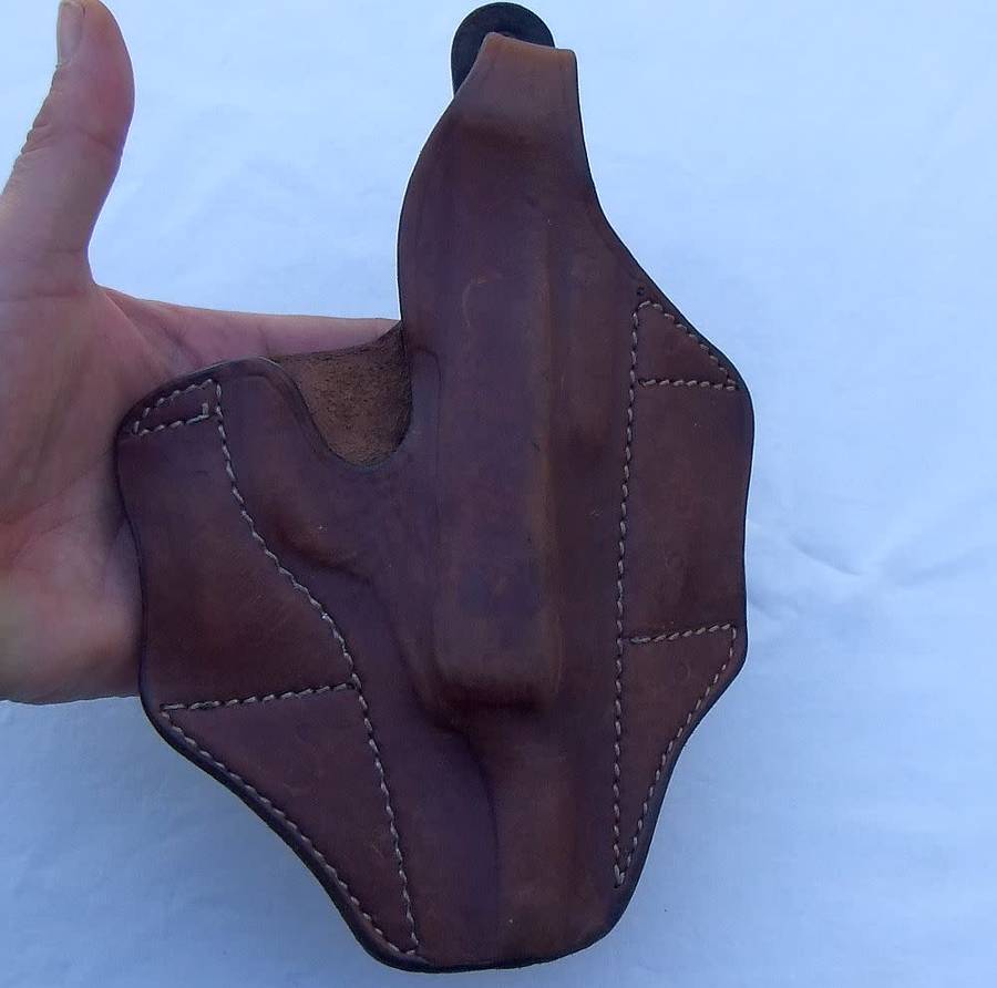 WOW !! AN AWESOME VINTAGE QUALITY GENUINE LEATHER WALTHER P38 PISTOL HOLSTER !!